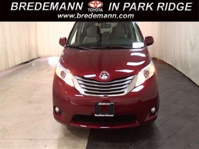 Toyota Sienna 2017 photo 23